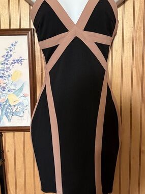 NWT Windsor Black & Cream Cage Halter Bandage Dress •Size S•